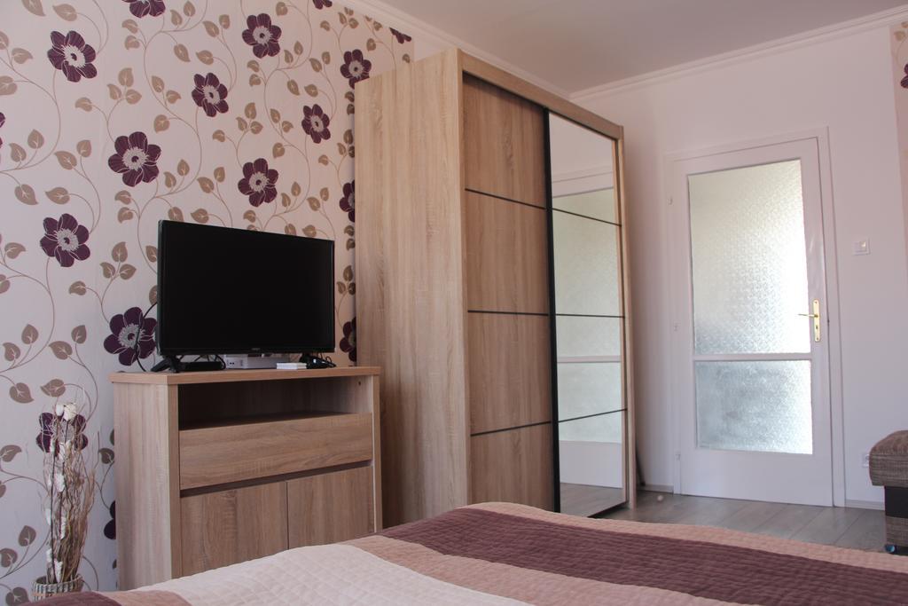 Verona Apartman Σέγκεντ Εξωτερικό φωτογραφία