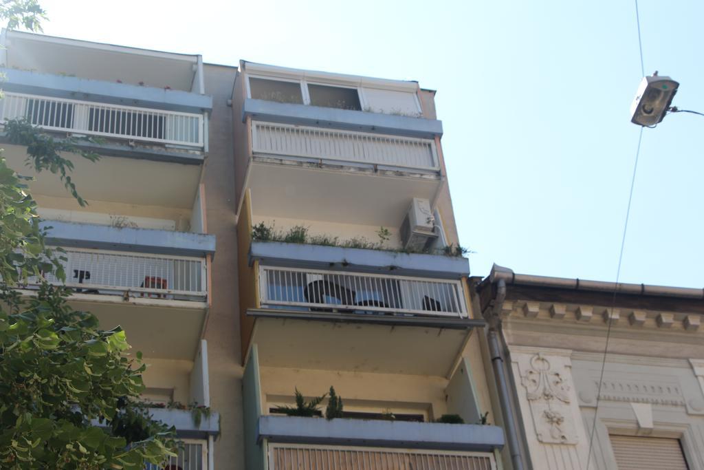 Verona Apartman Σέγκεντ Εξωτερικό φωτογραφία