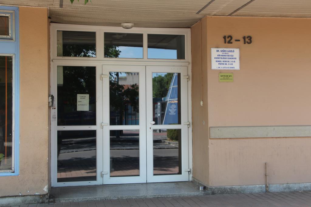 Verona Apartman Σέγκεντ Εξωτερικό φωτογραφία